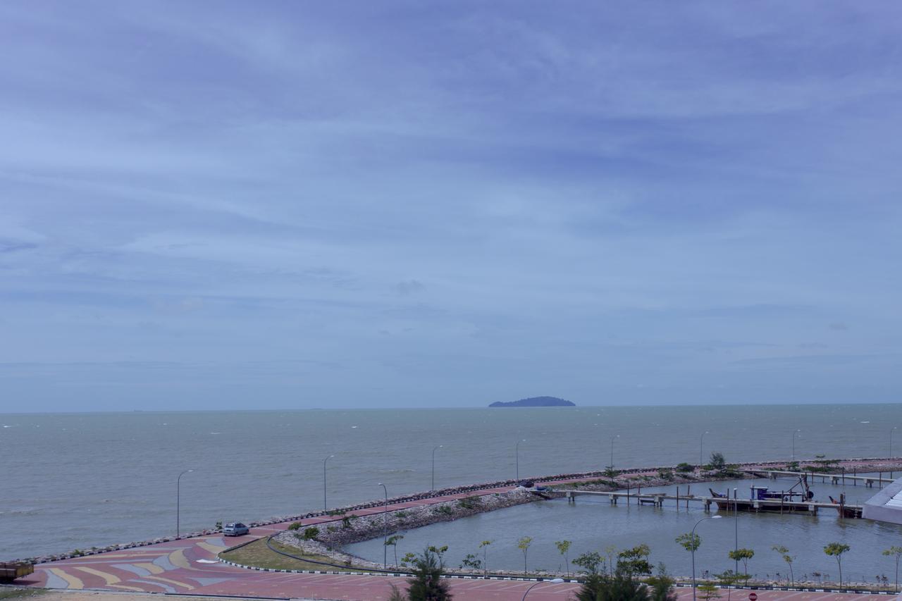 Aloha Hotel SDN BHD Pontian Kecil Buitenkant foto